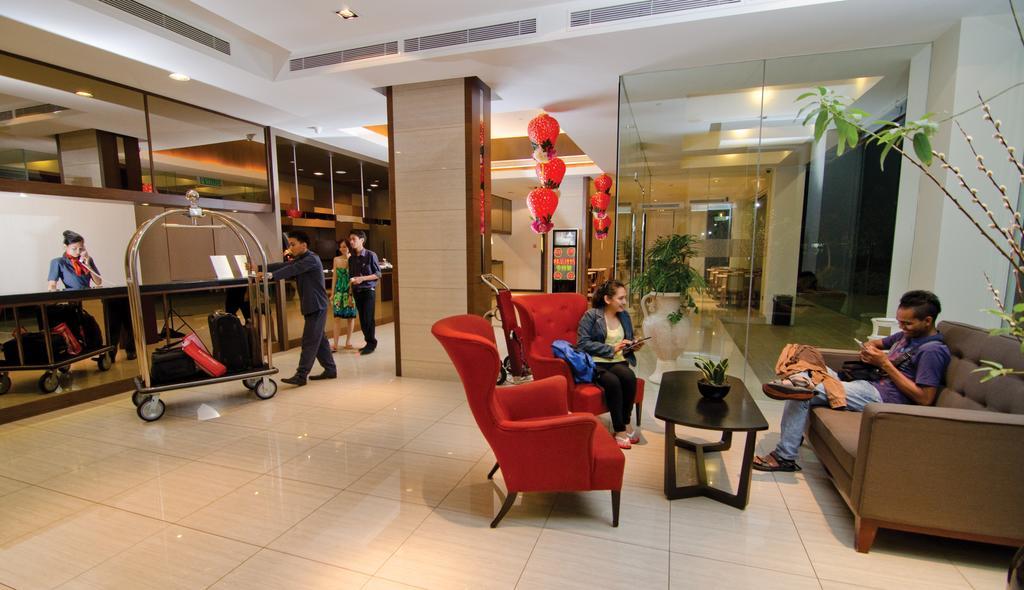 C'Haya Hotel Kota Kinabalu Buitenkant foto