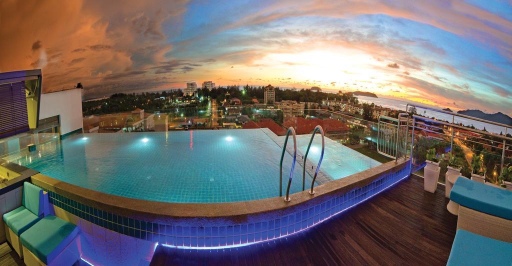 C'Haya Hotel Kota Kinabalu Buitenkant foto