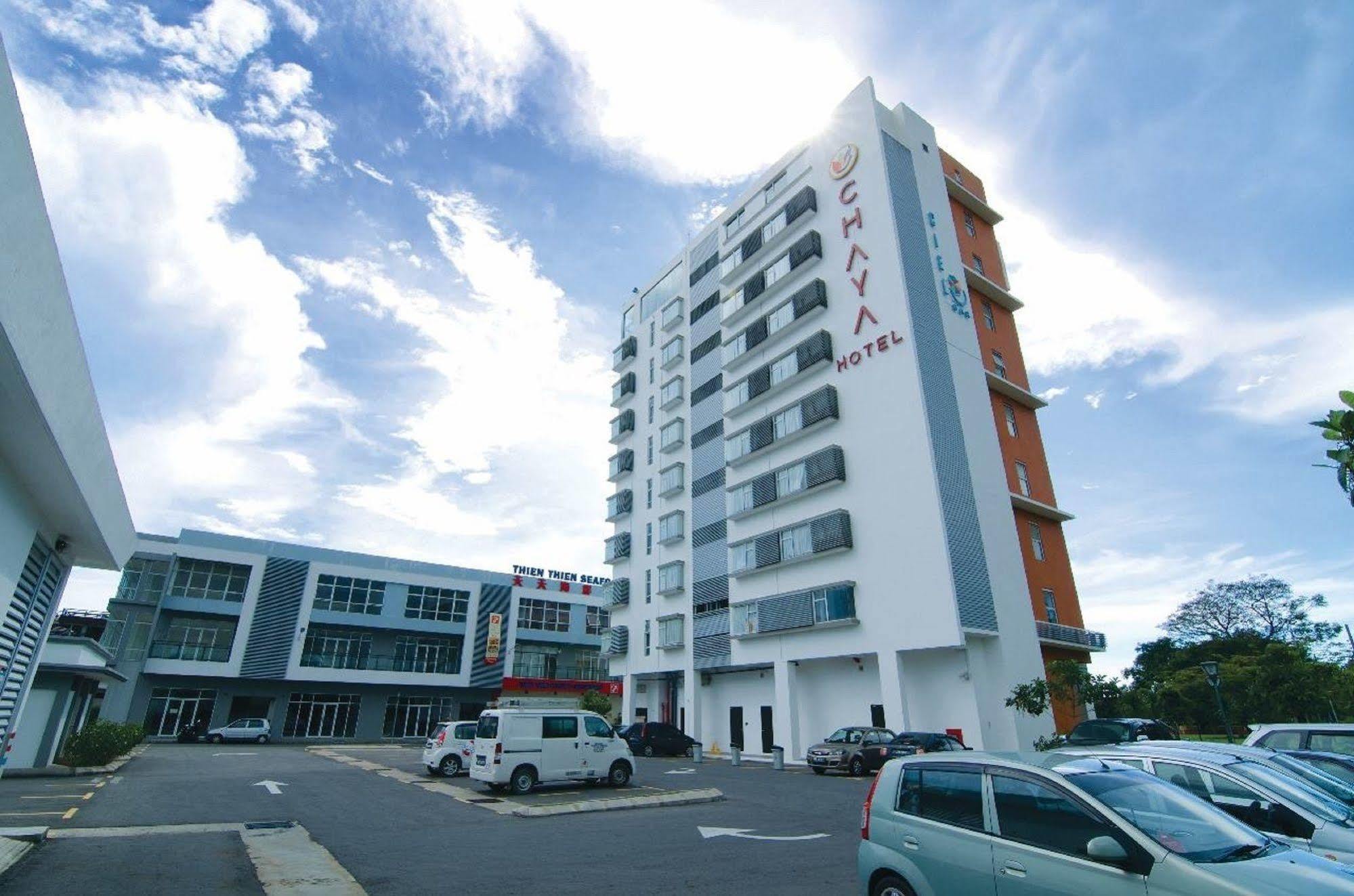 C'Haya Hotel Kota Kinabalu Buitenkant foto