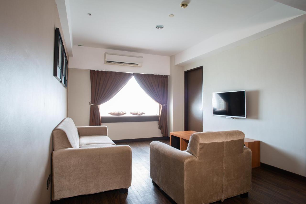 C'Haya Hotel Kota Kinabalu Buitenkant foto
